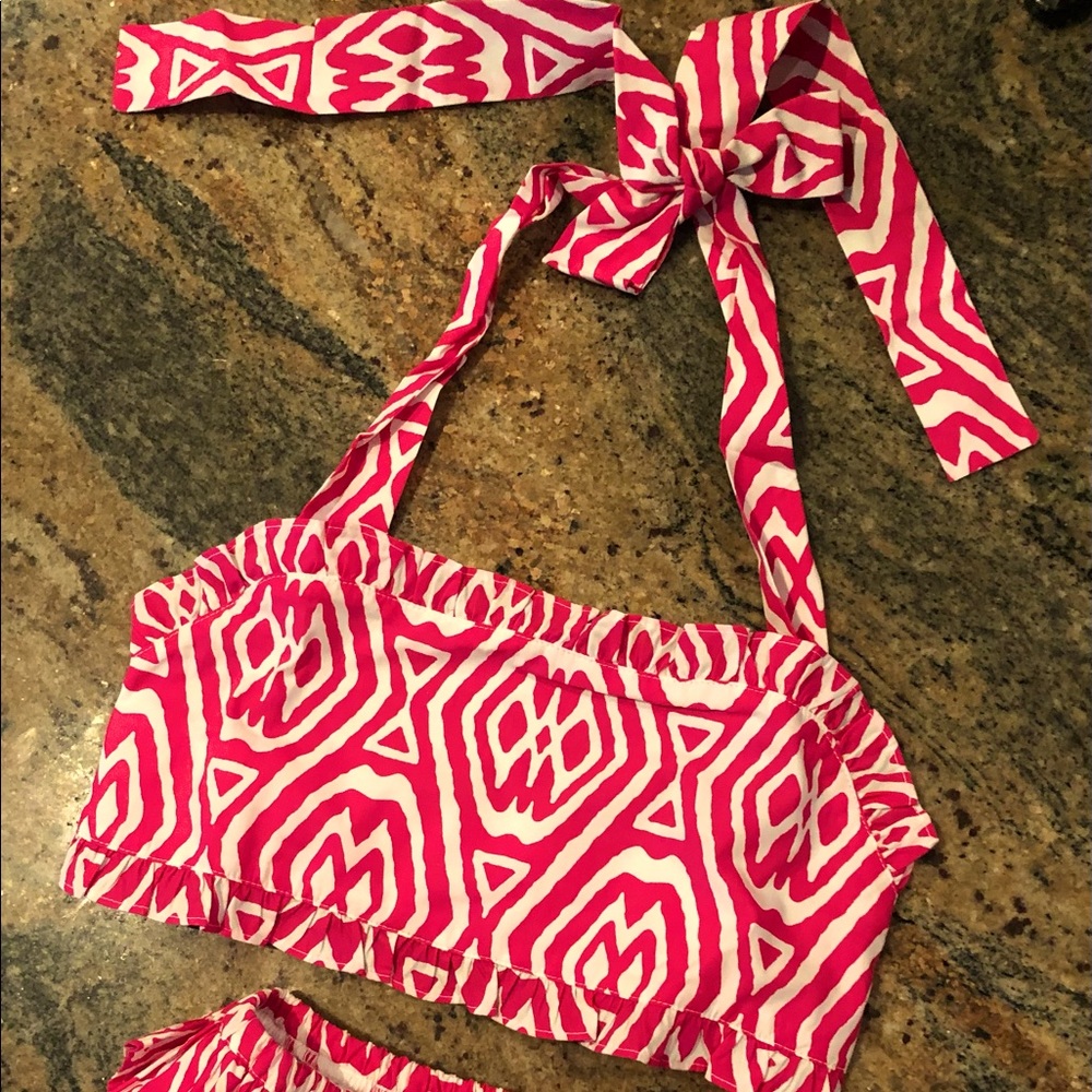 NWT Kelly’s Kids Girls Bathing Suit sz 8. Hot pink animal print ruffle bottoms.